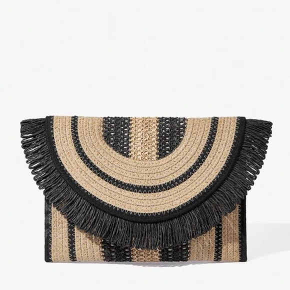 Dual-Color Straw Woven Fringe Clutch Purse - Picture 5 of 12